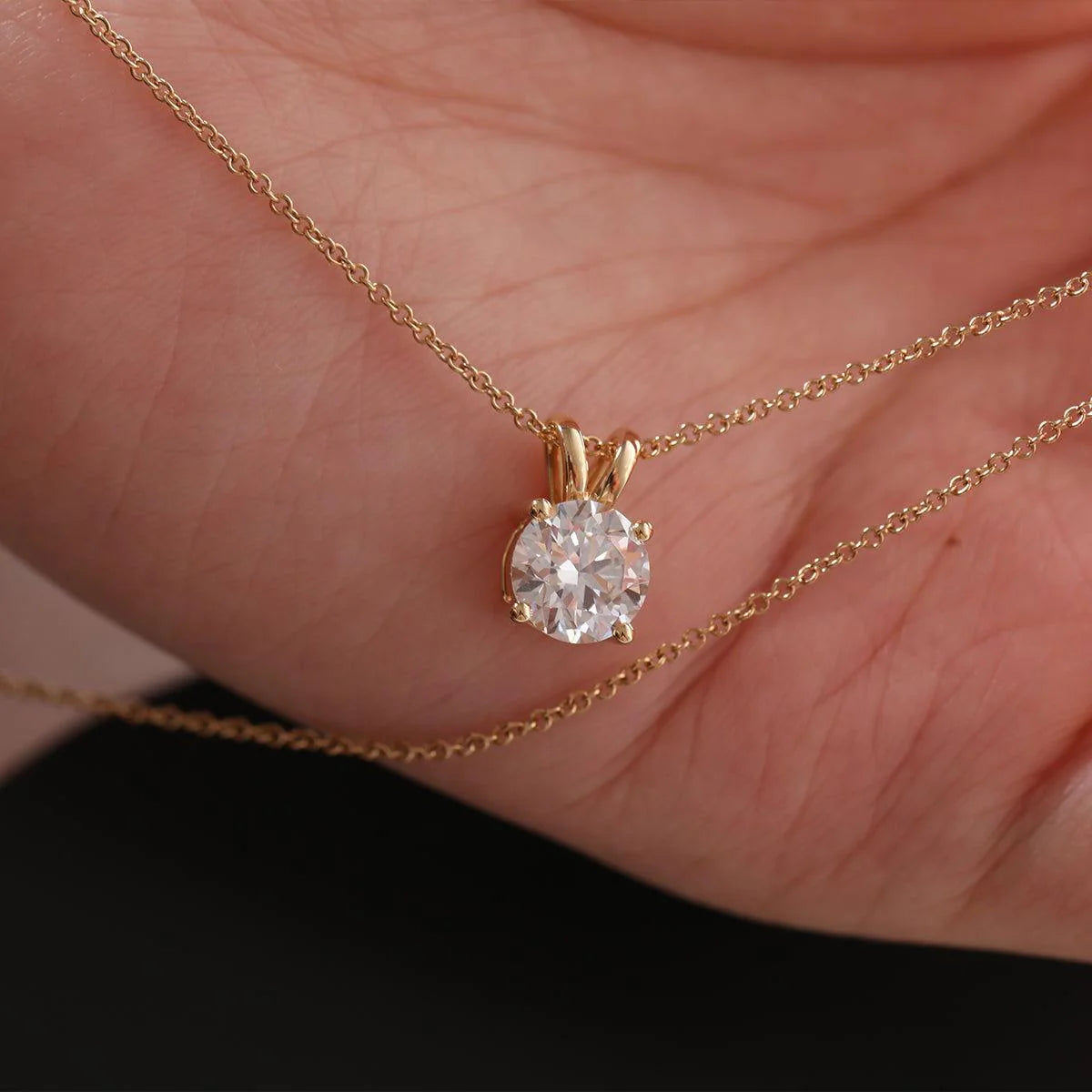 1.5-carat round lab-grown diamond prong-set necklace